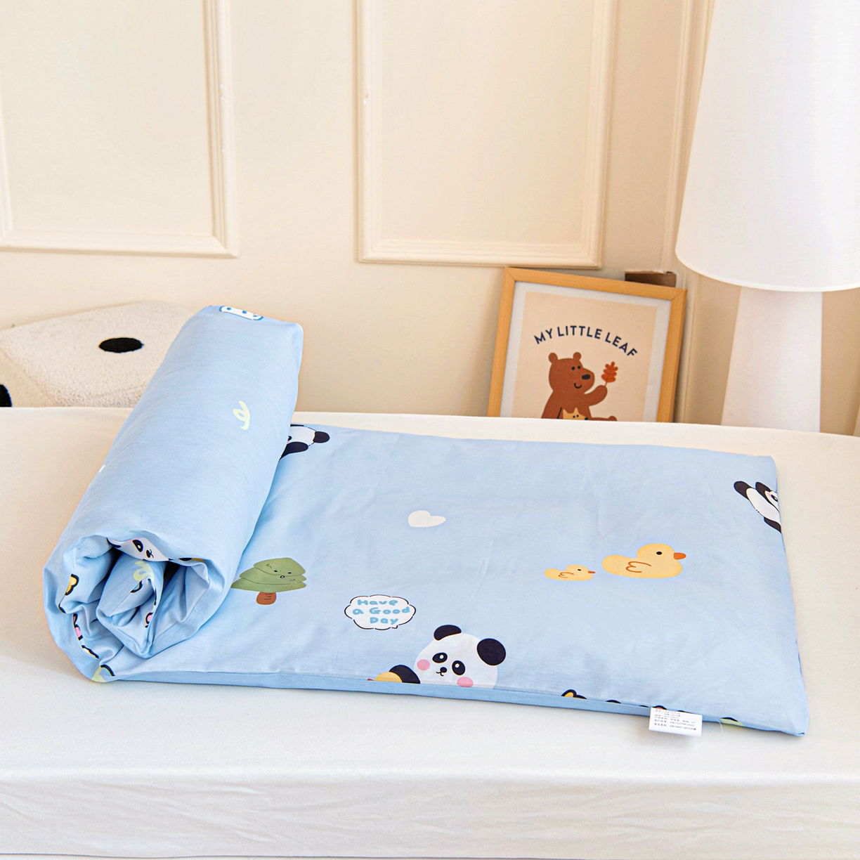 91家纺网 家纺一手货源 找家纺 乐秀家纺 2026新款全棉幼儿园被子三件套卡通纯棉被套被芯六件套 赛车世界