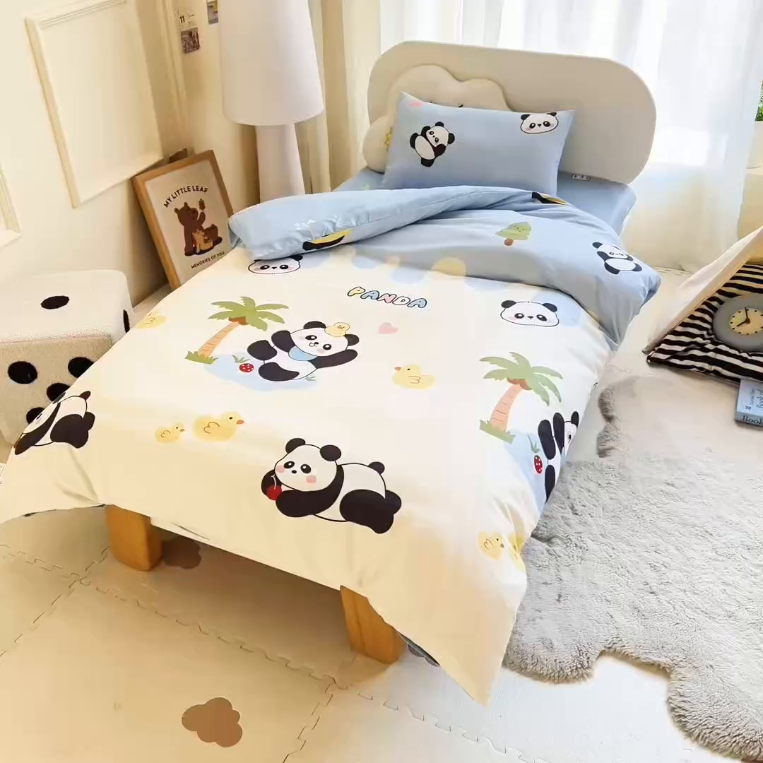 91家纺网 家纺一手货源 找家纺 乐秀家纺 2026新款全棉幼儿园被子三件套卡通纯棉被套被芯六件套 赛车世界