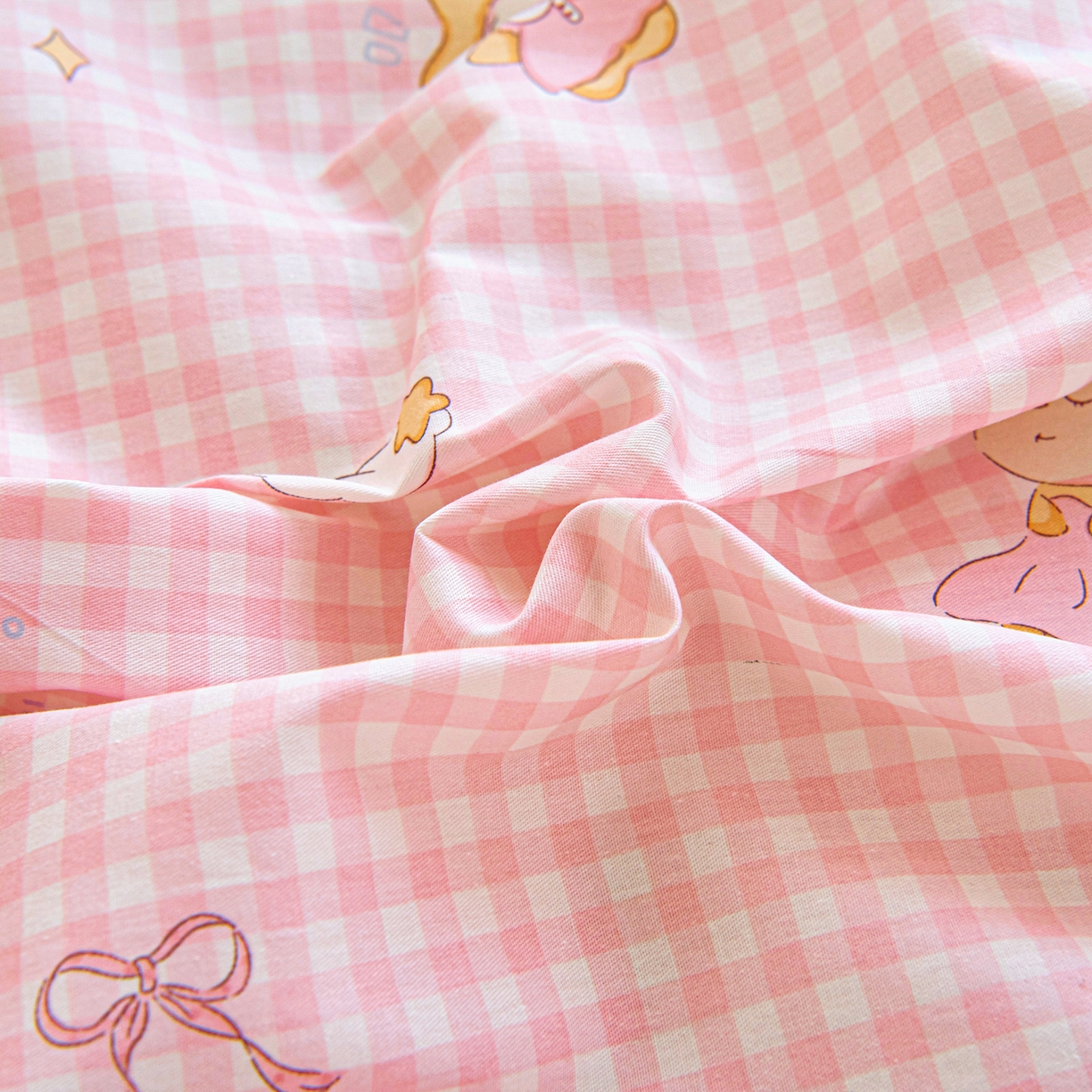 91家纺网 家纺一手货源 找家纺 乐秀家纺 2026新款全棉幼儿园被子三件套卡通纯棉被套被芯六件套 熊猫嬉戏