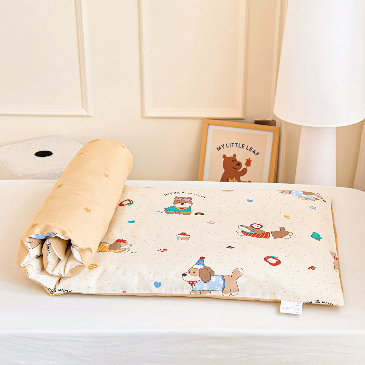 91家纺网 家纺一手货源 找家纺 乐秀家纺 2026新款全棉幼儿园被子三件套卡通纯棉被套被芯六件套 汪汪派对