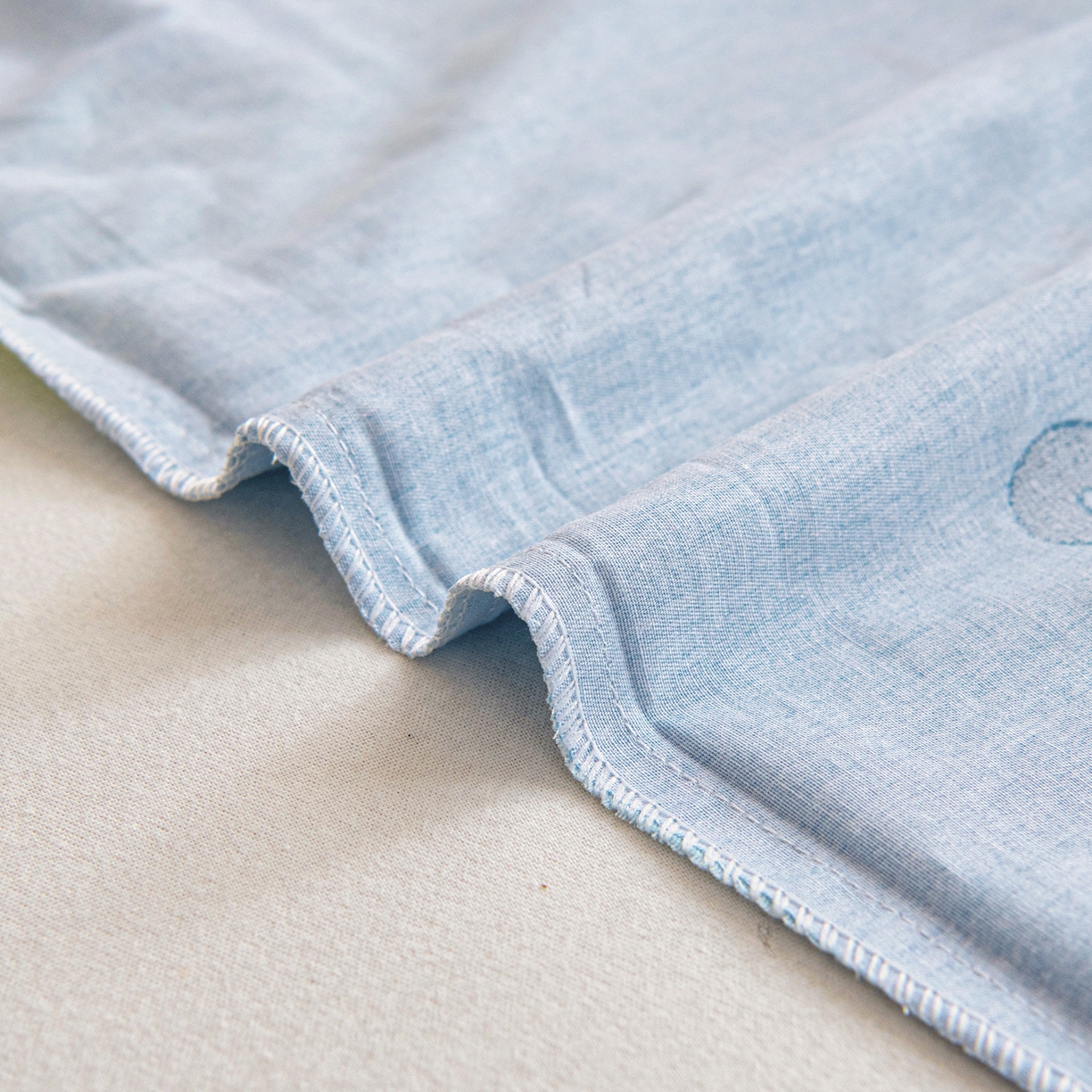 91家纺网 家纺一手货源 找家纺 乐秀家纺 2026新款全棉幼儿园被子三件套卡通纯棉被套被芯六件套 云朵汽车