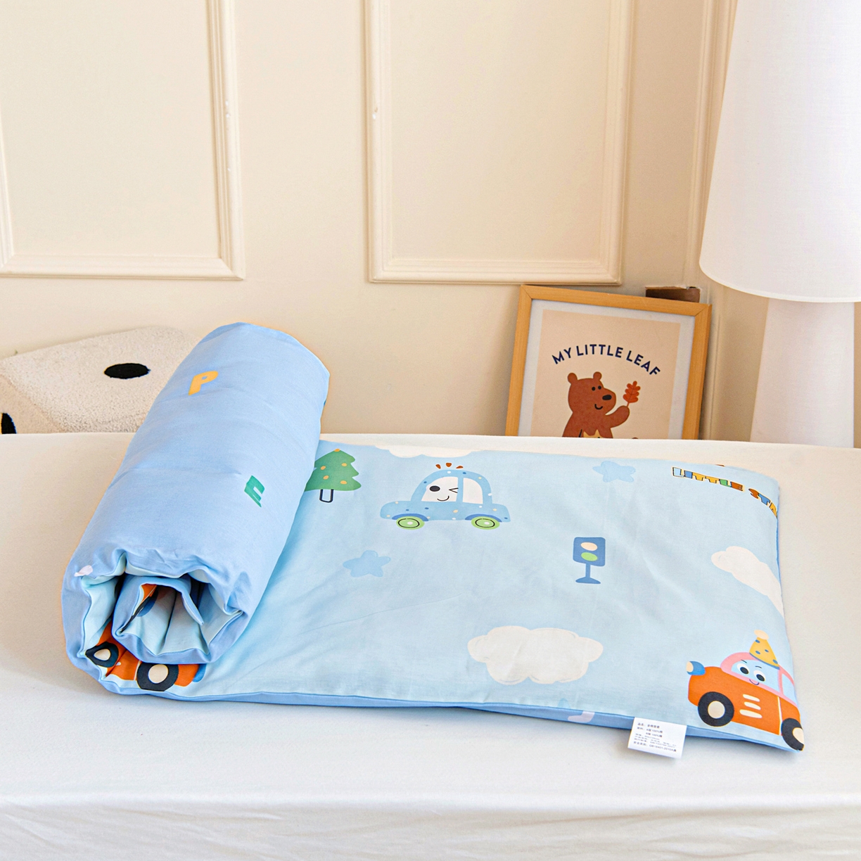 91家纺网 家纺一手货源 找家纺 乐秀家纺 2026新款全棉幼儿园被子三件套卡通纯棉被套被芯六件套 云朵汽车