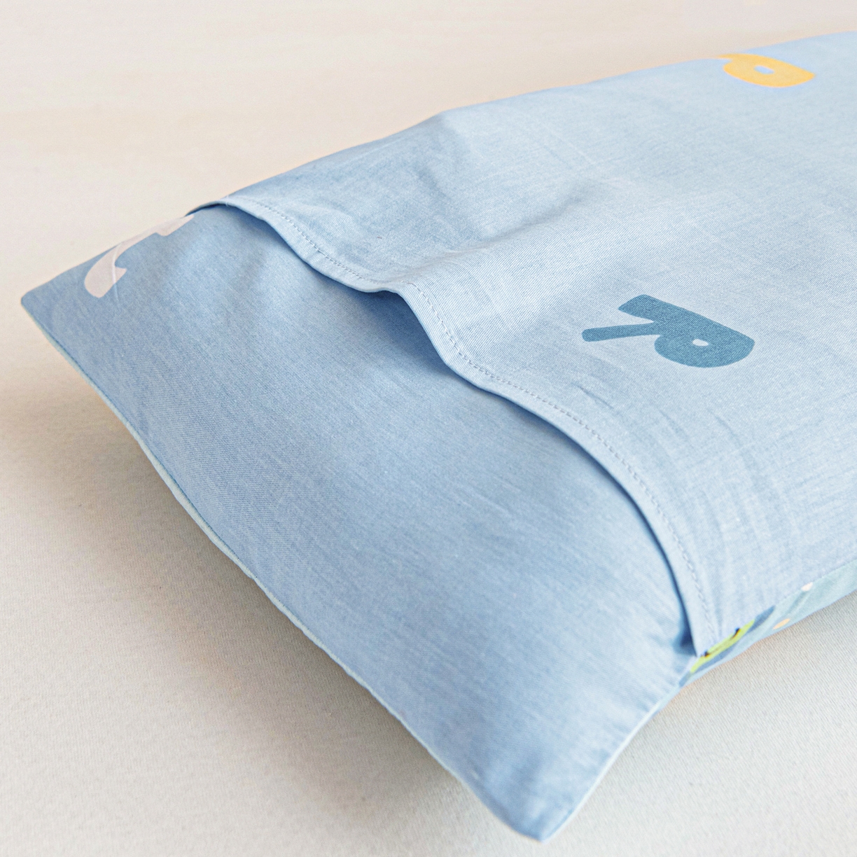 91家纺网 家纺一手货源 找家纺 乐秀家纺 2026新款全棉幼儿园被子三件套卡通纯棉被套被芯六件套 云朵汽车