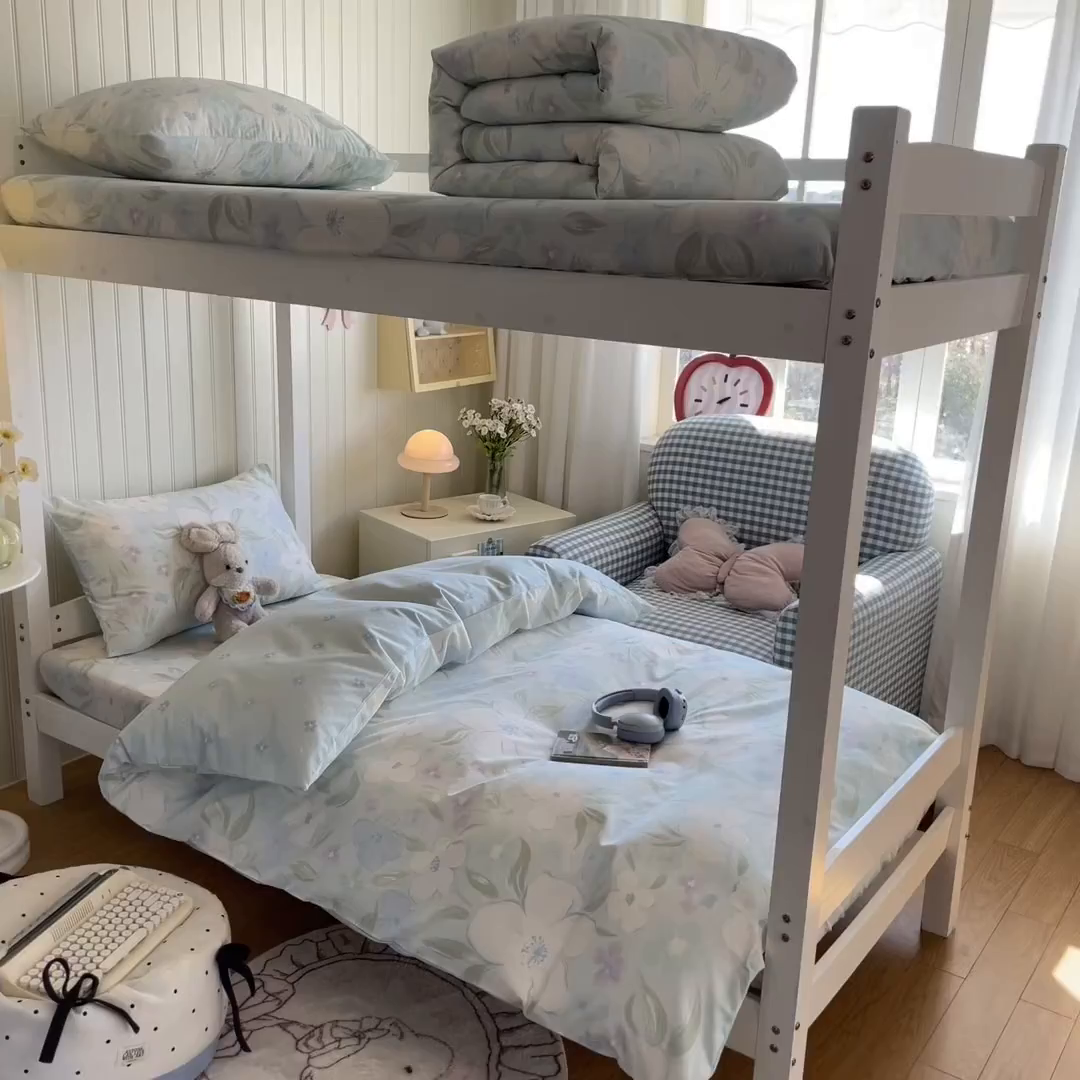 91家纺网 家纺一手货源 找家纺 寻米 2026新款春夏13070印花三件套单品系列-单枕套 春风里-湖蓝