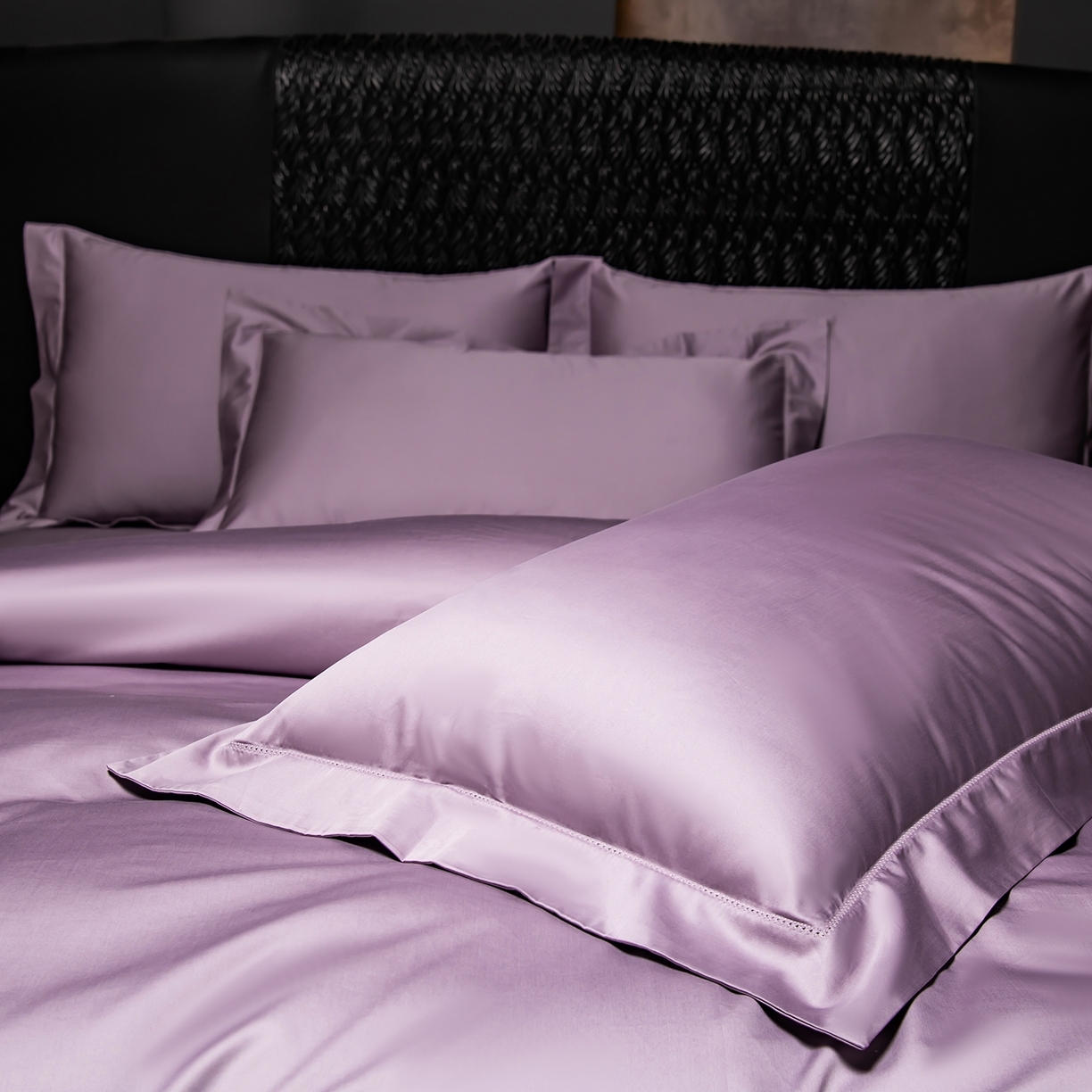 91家纺网 家纺一手货源 找家纺 轩和家居 2026新款高支贡缎长绒棉镂空四件套 琉璃紫