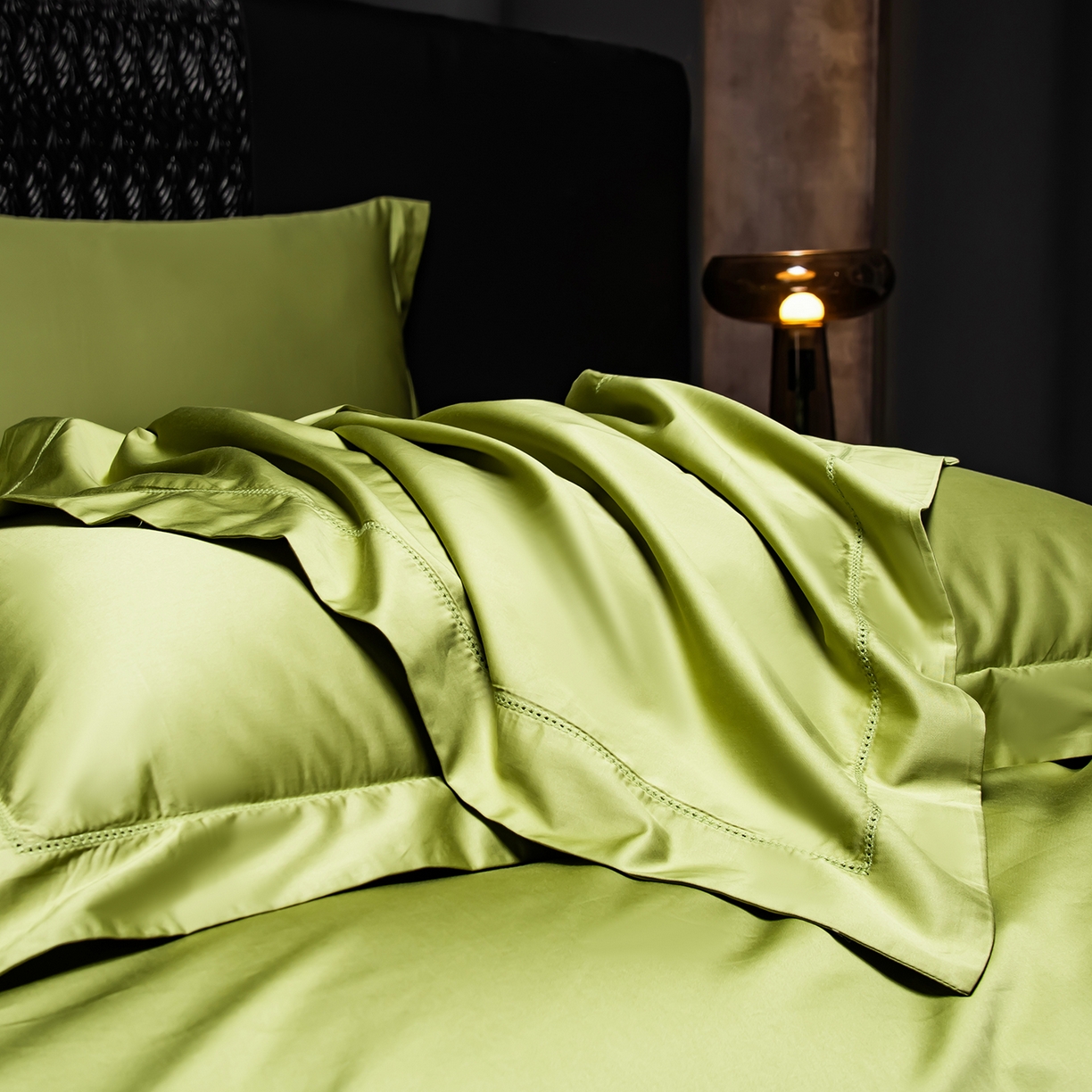 91家纺网 家纺一手货源 找家纺 轩和家居 2026新款高支贡缎长绒棉镂空四件套 莱姆绿