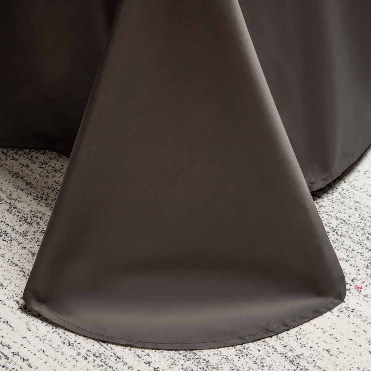 91家纺网 家纺一手货源 找家纺 轩和家居 2026新款高支贡缎长绒棉镂空四件套 夜阑黑