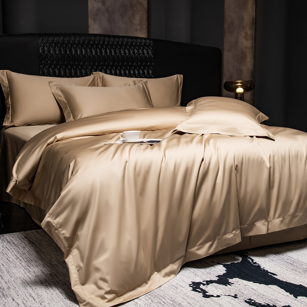 91家纺网 家纺一手货源 找家纺 轩和家居 2026新款高支贡缎长绒棉镂空四件套 鎏金色