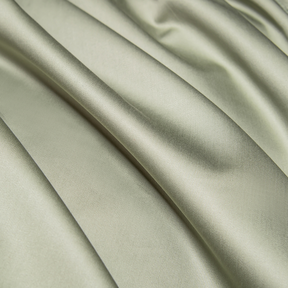 91家纺网 家纺一手货源 找家纺 轩和家居 2026新款高支贡缎长绒棉镂空四件套 松霜绿