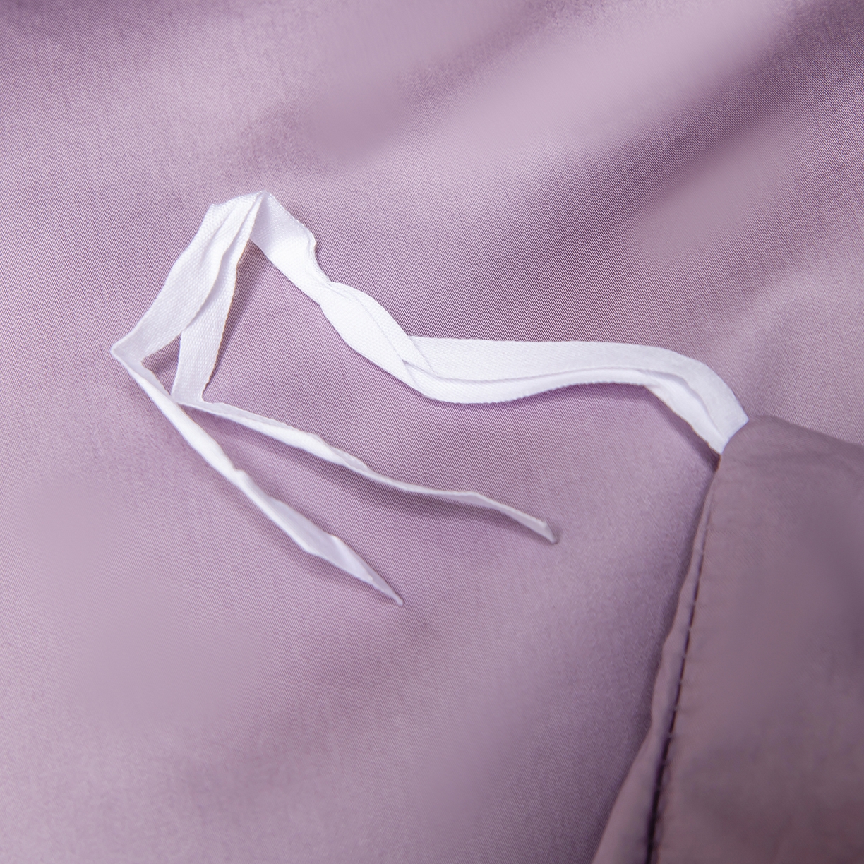 91家纺网 家纺一手货源 找家纺 轩和家居 2026新款高支贡缎长绒棉镂空四件套 琉璃紫