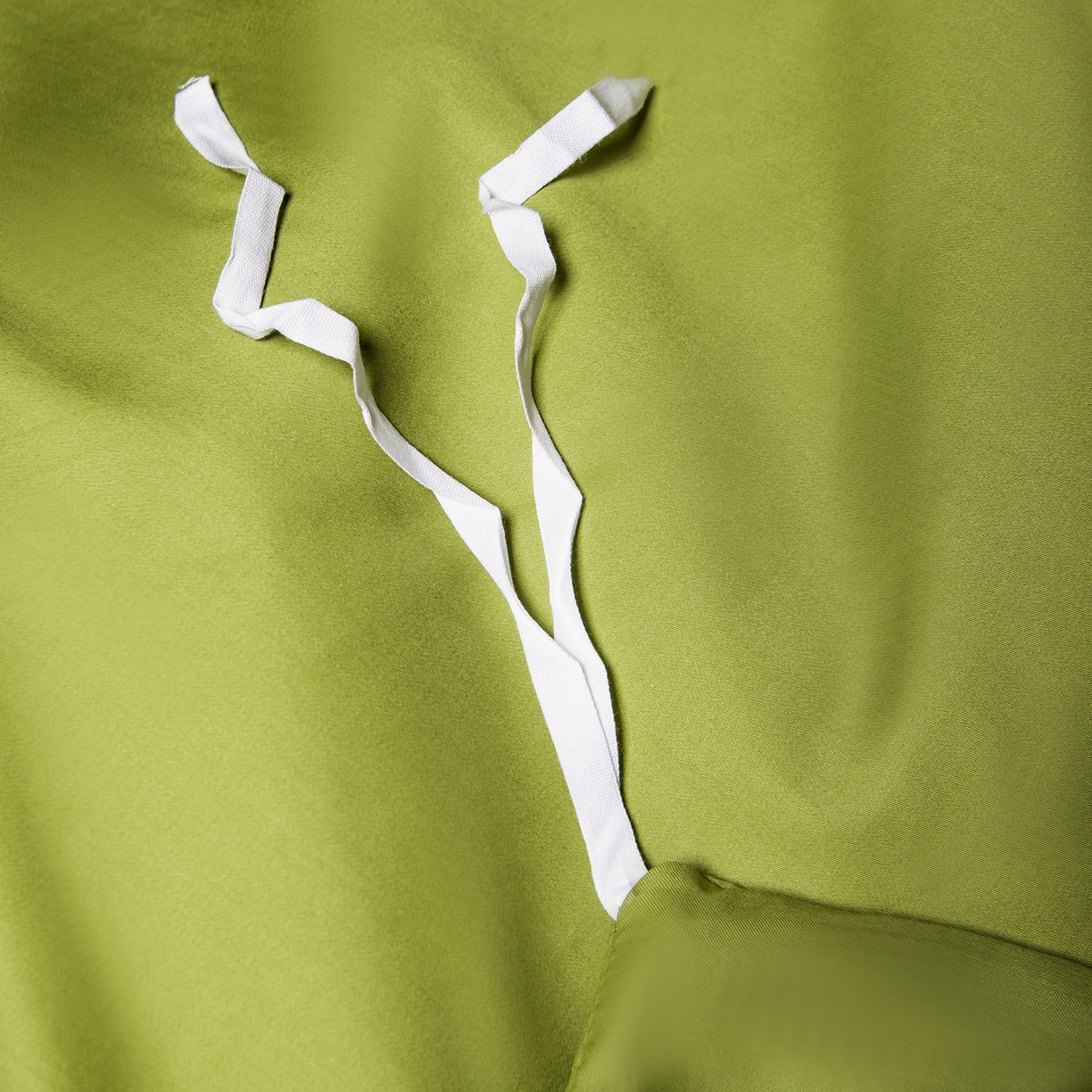 91家纺网 家纺一手货源 找家纺 轩和家居 2026新款高支贡缎长绒棉镂空四件套 莱姆绿