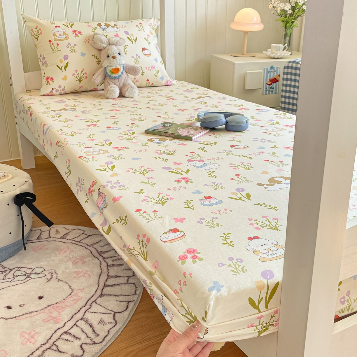 91家纺网 家纺一手货源 找家纺 寻米 2026新款春夏13070印花三件套单品系列-单床单 花园小狗