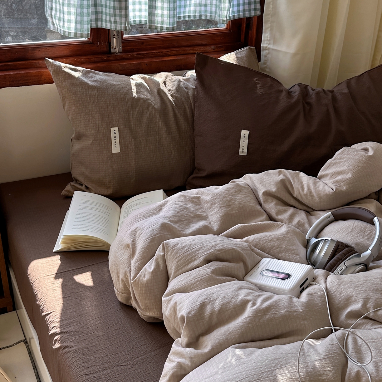 91家纺网 家纺一手货源 找家纺 阿曼达 2026新款水洗全工艺印染纯色混搭风莫兰迪色系四件套 混搭风-杏色