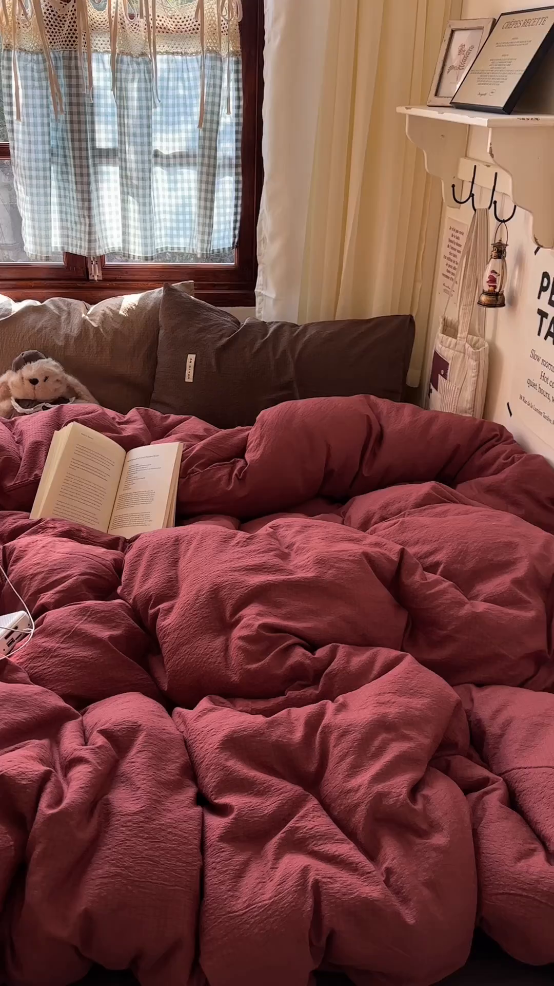 91家纺网 家纺一手货源 找家纺 阿曼达 2026新款水洗全工艺印染纯色混搭风莫兰迪色系四件套 混搭风-酒红