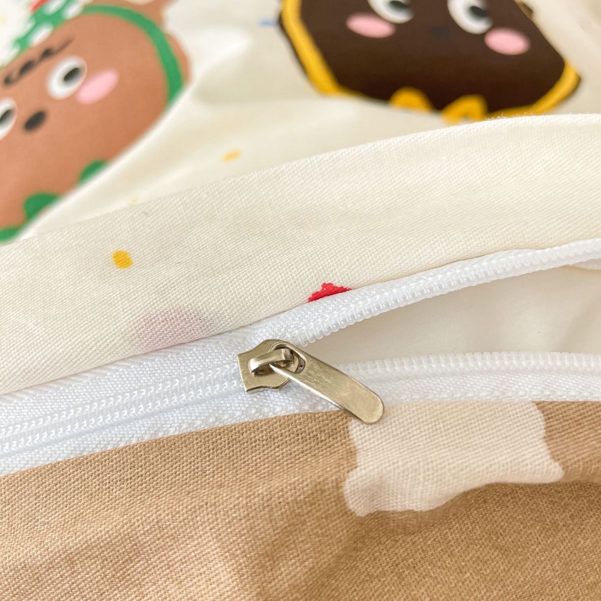 91家纺网 家纺一手货源 找家纺 寻米 2026新款春夏13070印花三件套单品系列-单床单 快乐熊仔