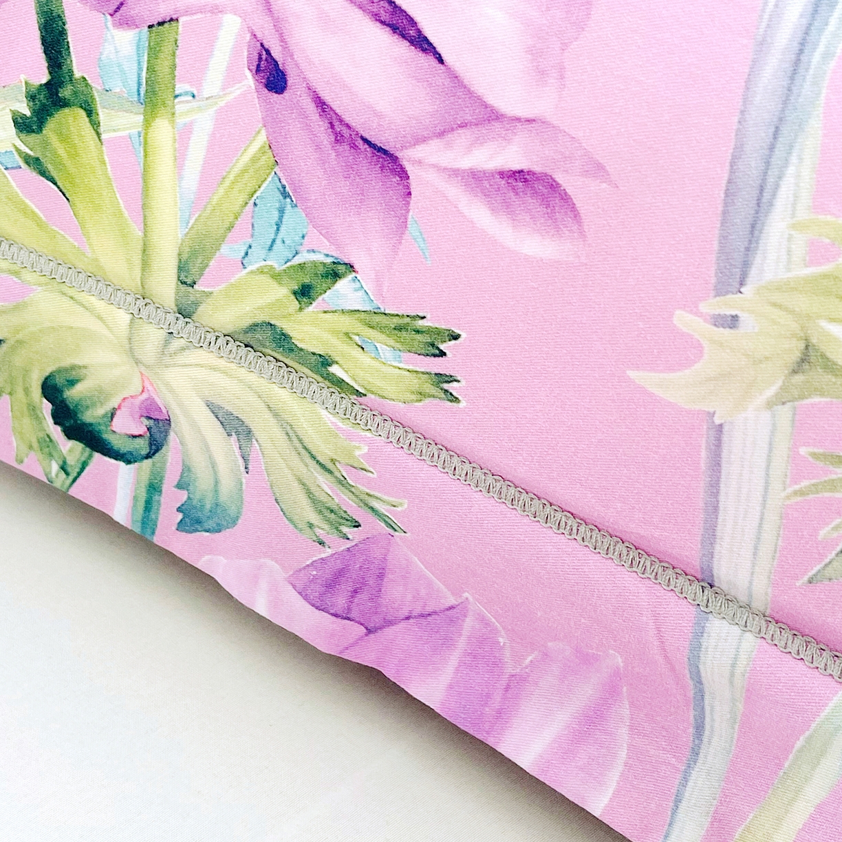 91家纺网 家纺一手货源 找家纺 焱博家纺 2026新款13376全棉纯棉大版数码印花单枕套枕套单件 甜梦精灵