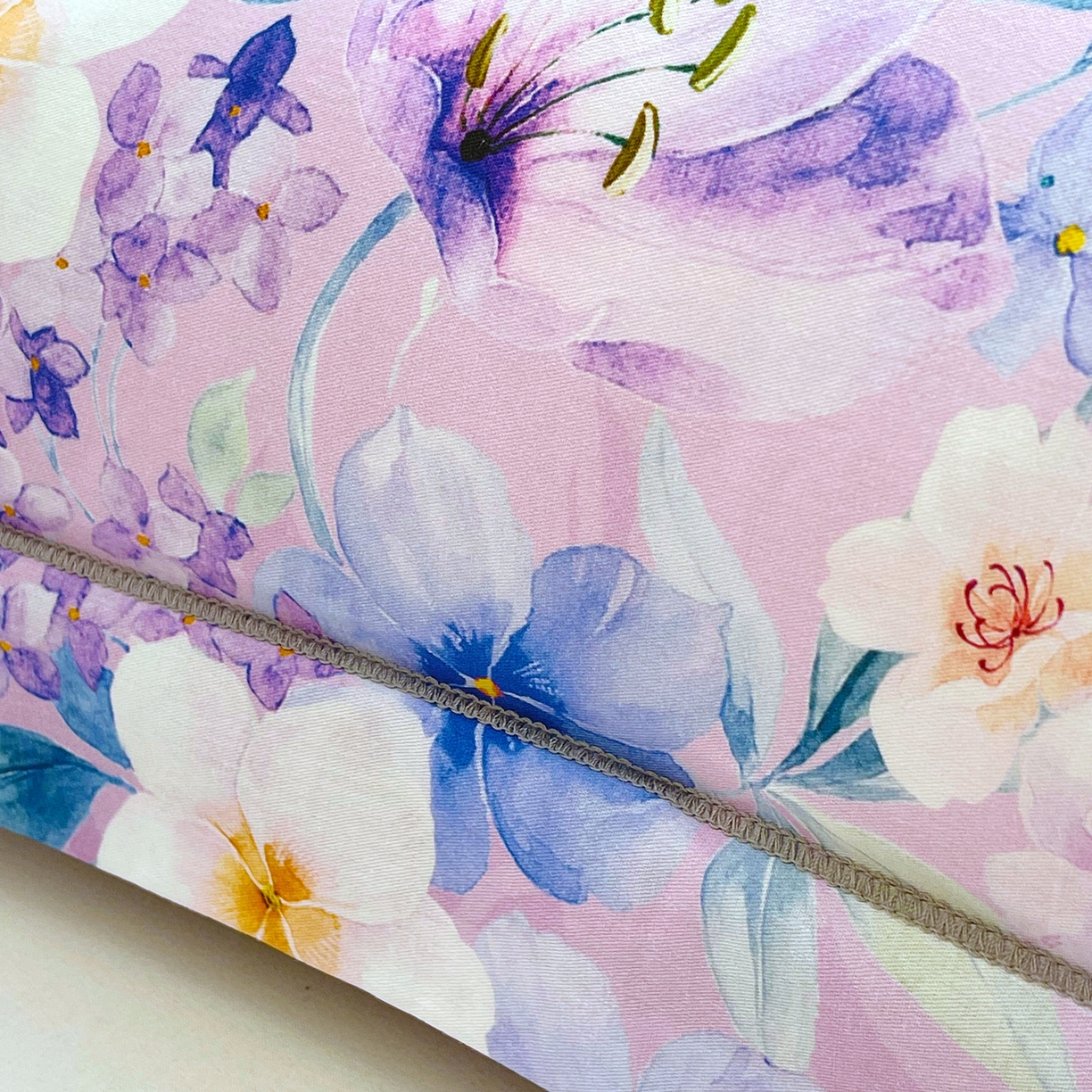 91家纺网 家纺一手货源 找家纺 焱博家纺 2026新款13376全棉纯棉大版数码印花单枕套枕套单件 花开艳丽