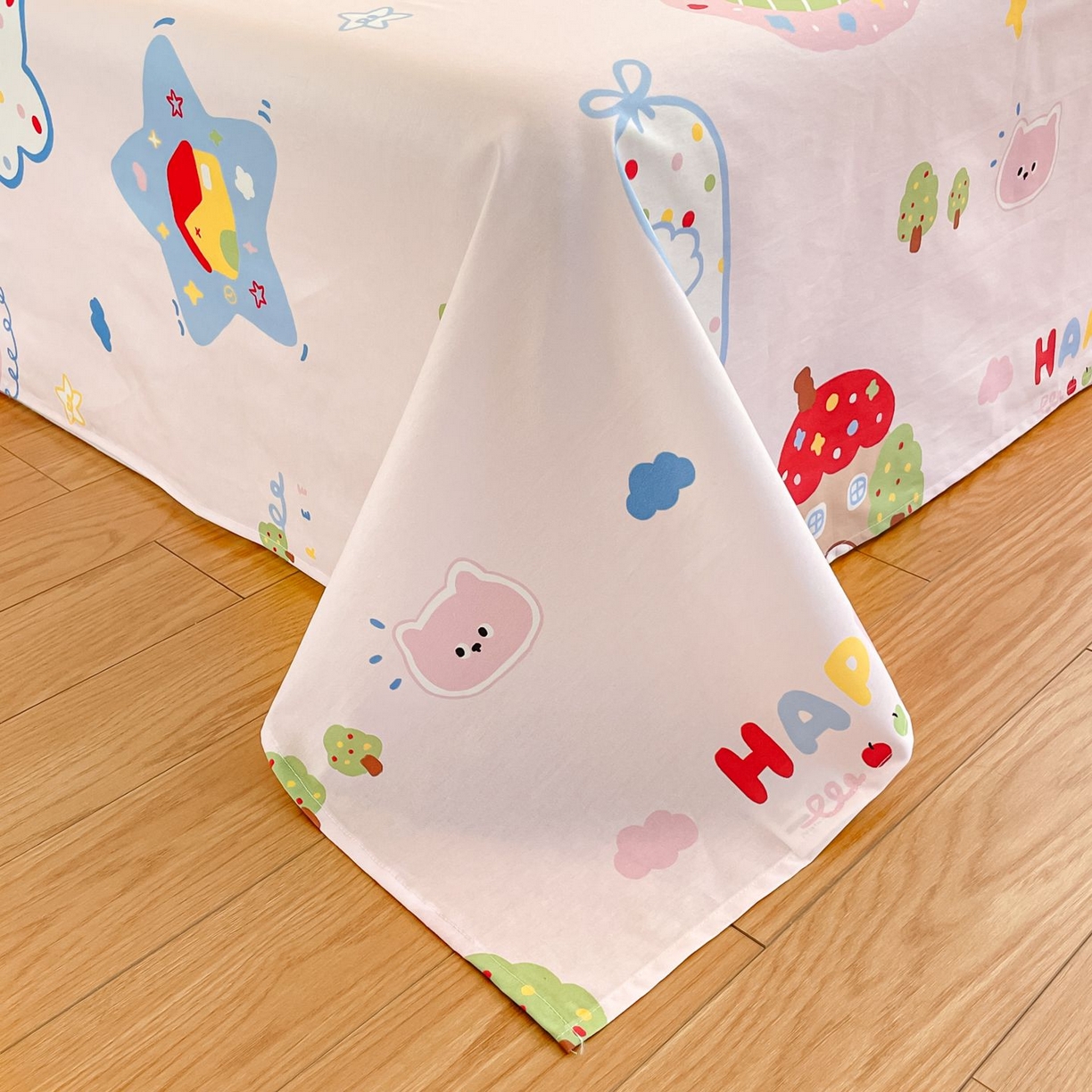 91家纺网 家纺一手货源 找家纺 寻米 2026新款春夏全棉13070印花四件套单品系列-单床笠 草莓奶糖