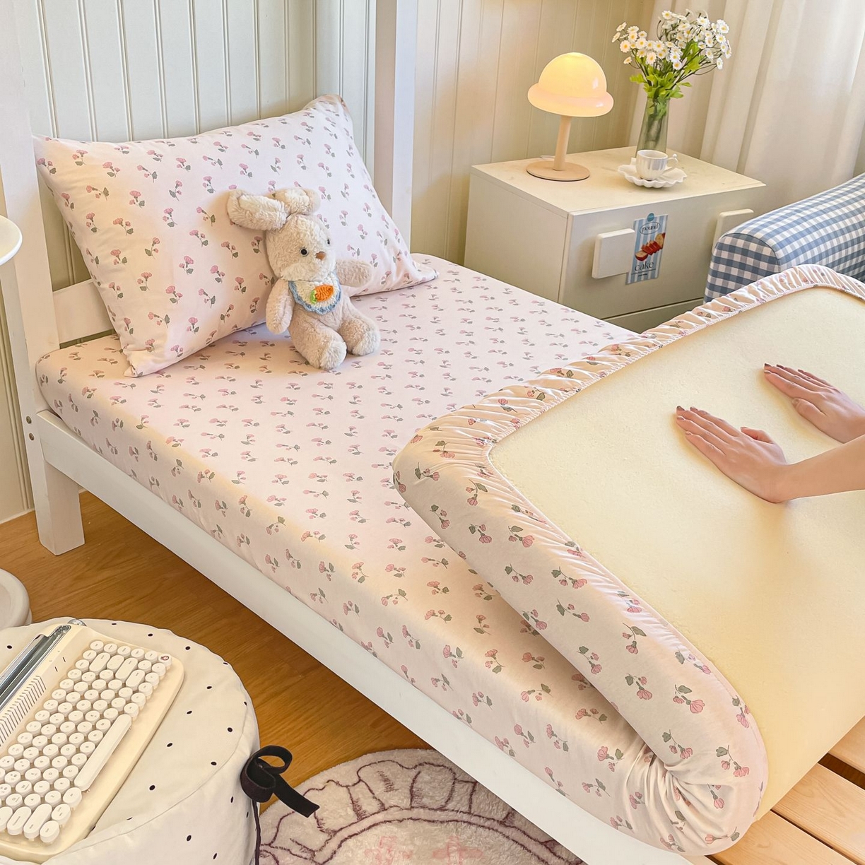 91家纺网 家纺一手货源 找家纺 寻米 2026新款春夏13070印花三件套单品系列-单床笠 花漾