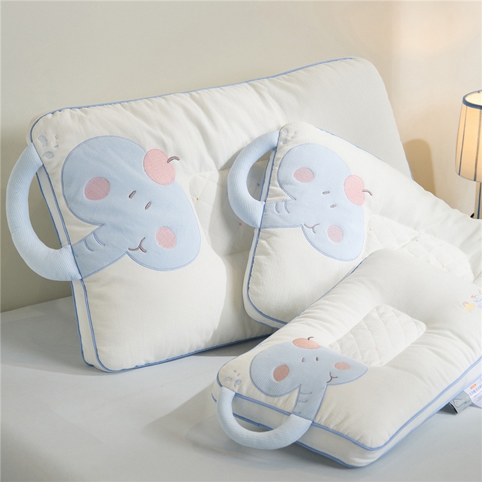 91家纺网 家纺一手货源 找家纺 （总）昕科 2026新款安抚小飞象亲子枕卡通大象儿童枕头学生小象动物枕芯贴布绣枕枕头枕芯