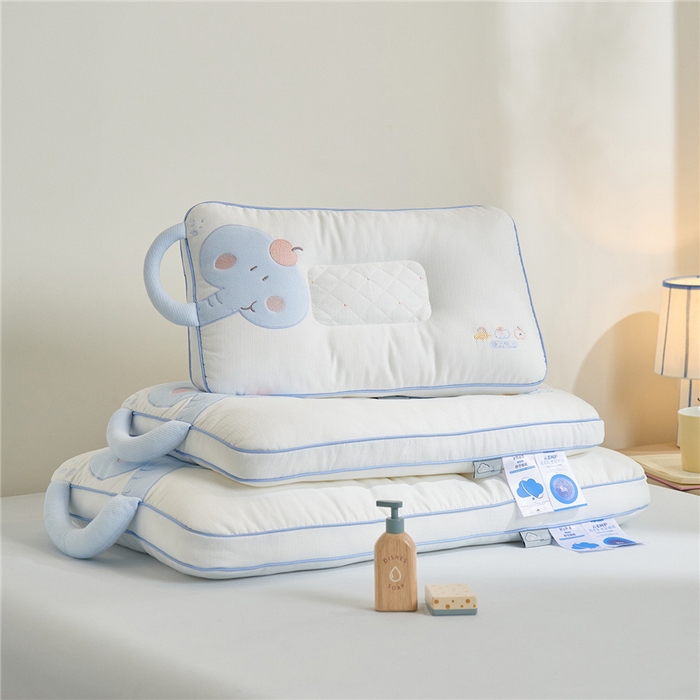 91家纺网 家纺一手货源 找家纺 （总）昕科 2026新款安抚小飞象亲子枕卡通大象儿童枕头学生小象动物枕芯贴布绣枕枕头枕芯