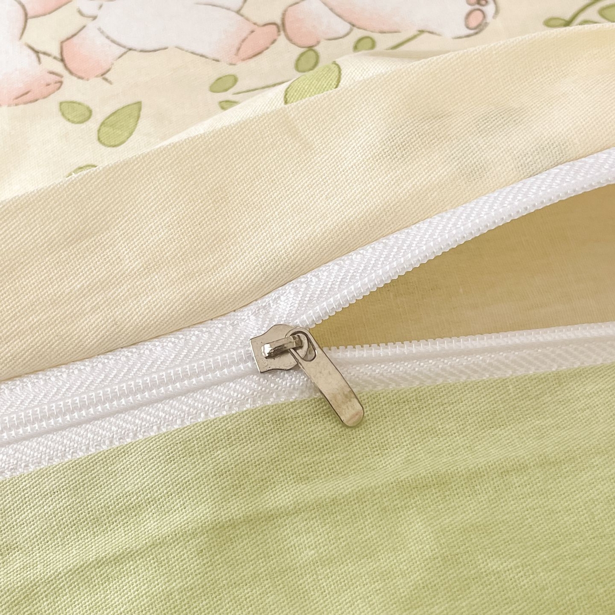 91家纺网 家纺一手货源 找家纺 寻米 2026新款春夏13070印花三件套单品系列-单床笠 花园小兔