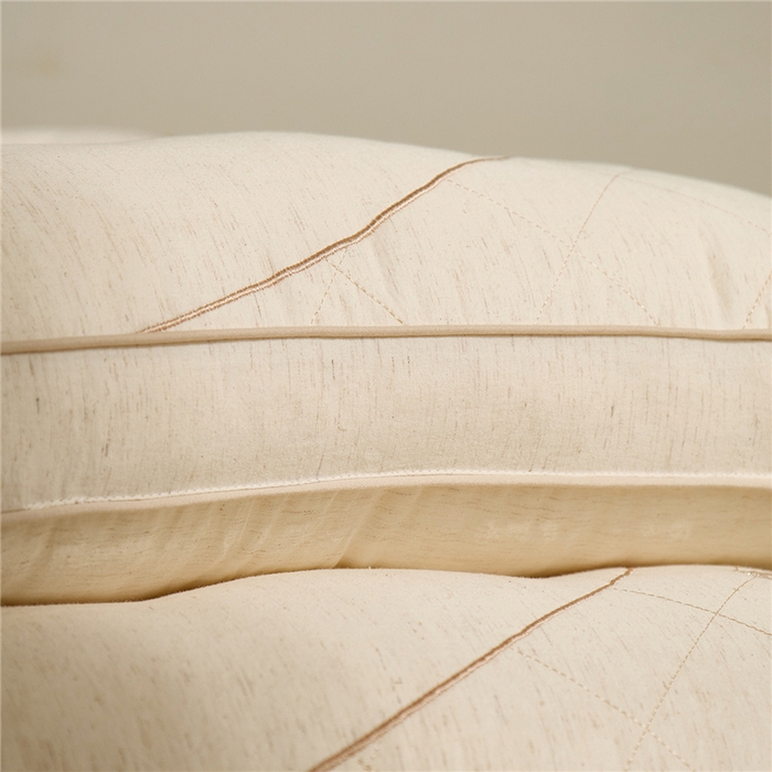 91家纺网 家纺一手货源 找家纺 （总）昕科 2025新款亚麻北极熊枕棉麻绣花小熊枕头成人立体亚麻枕芯枕头枕芯