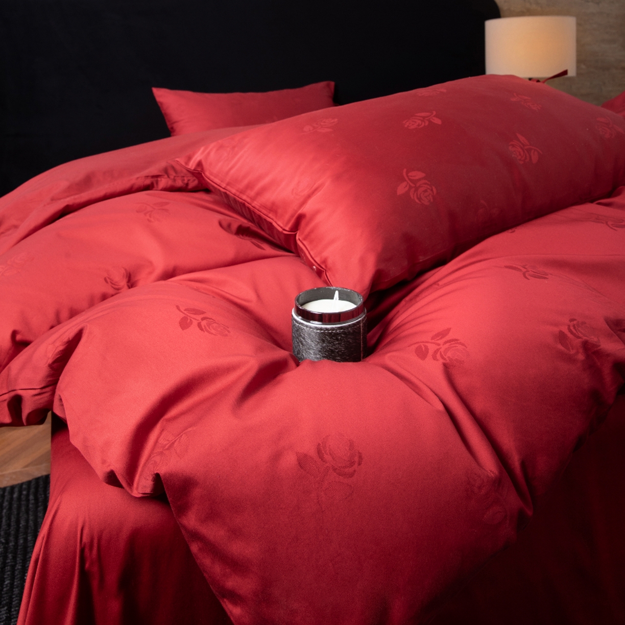 91家纺网 家纺一手货源 找家纺 极简 2026新款秋冬款100S长绒棉精美提花系列四件套-场景二（标准会员-10 床笠立高28 控价小号258标准298加大328） 玫瑰花影