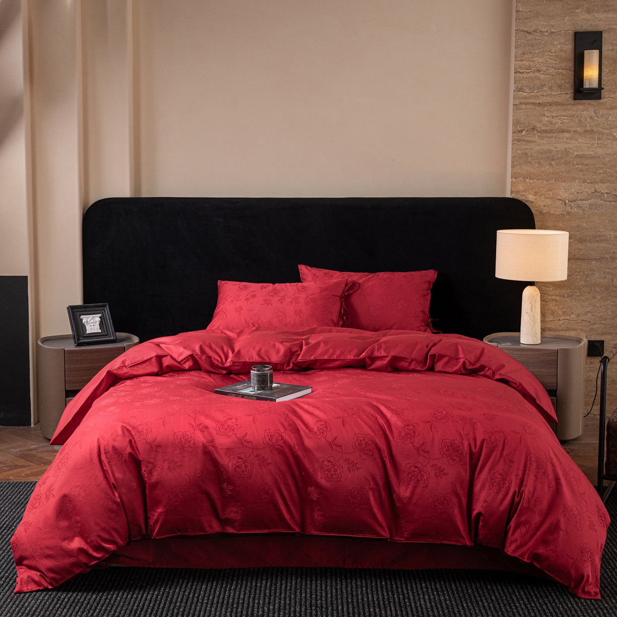 91家纺网 家纺一手货源 找家纺 极简 2026新款秋冬款100S长绒棉精美提花系列四件套-场景二（标准会员-10 床笠立高28 控价小号258标准298加大328） 红薇绣梦