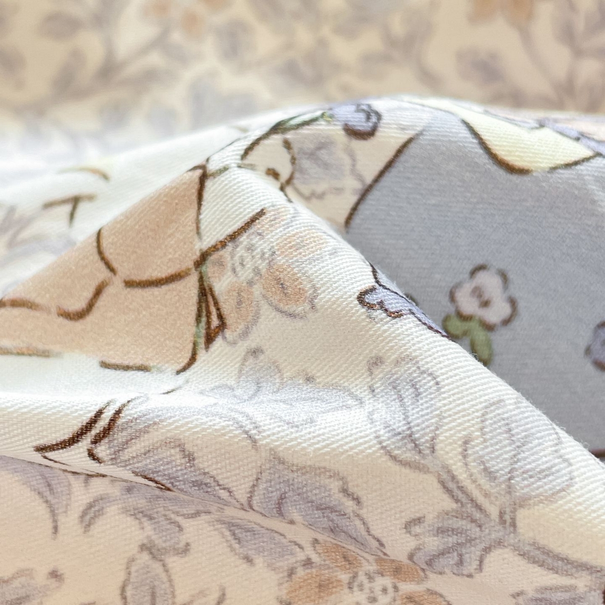 91家纺网 家纺一手货源 找家纺 寻米 2026新款春夏13070印花三件套单品系列-单床笠 萌兔花园