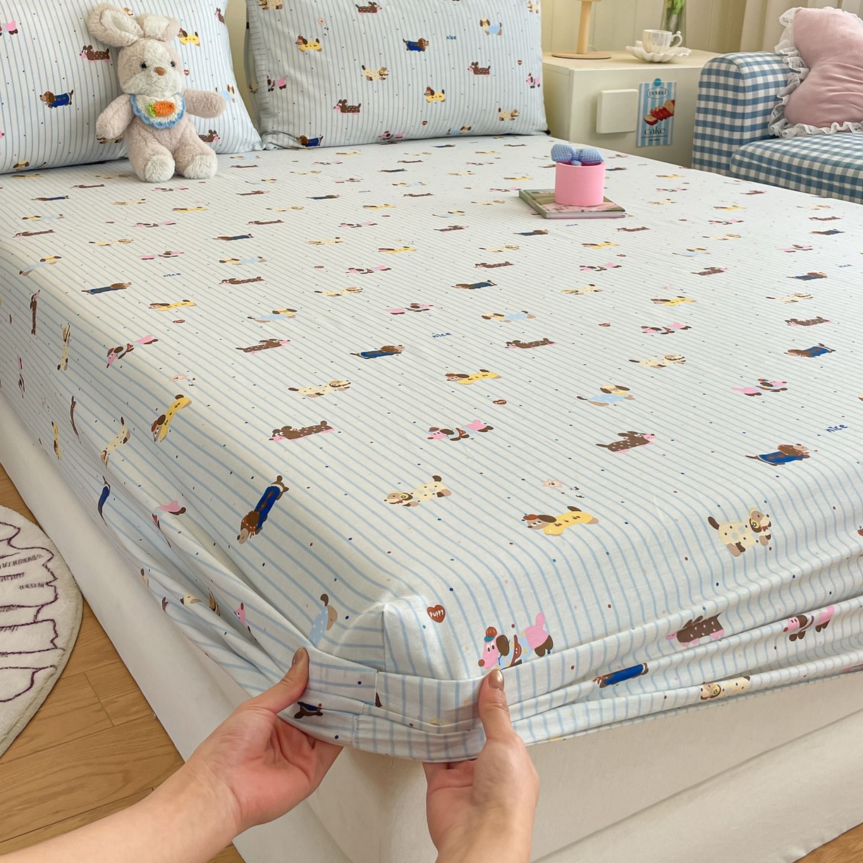 91家纺网 家纺一手货源 找家纺 寻米 2026新款春夏全棉13070印花四件套单品系列-单床笠 小狗没烦恼-兰