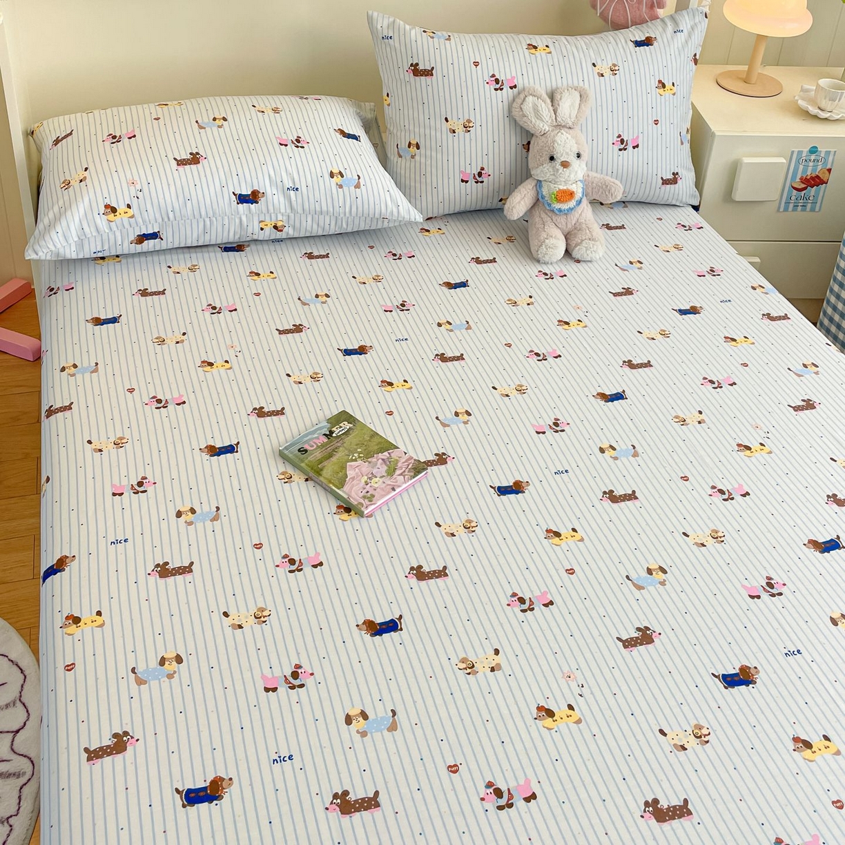 91家纺网 家纺一手货源 找家纺 寻米 2026新款春夏全棉13070印花四件套单品系列-单床笠 小狗没烦恼-兰