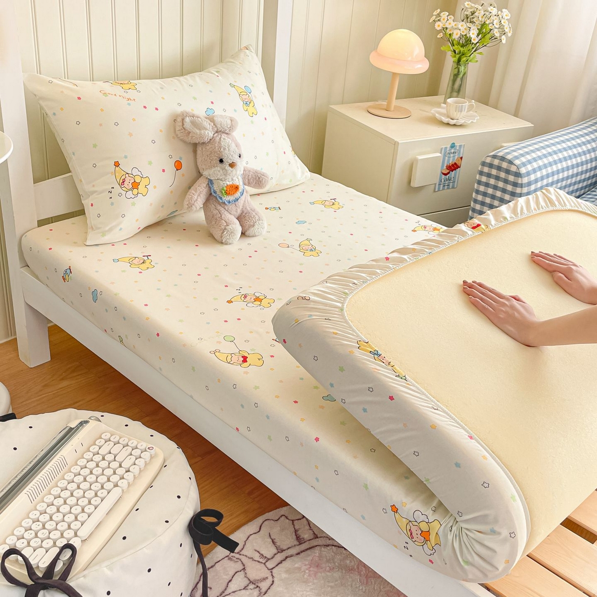 91家纺网 家纺一手货源 找家纺 寻米 2026新款春夏13070印花三件套单品系列-单床笠 星星小熊