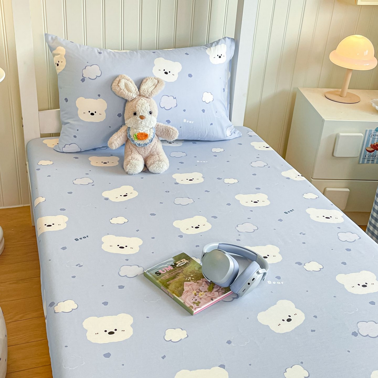 91家纺网 家纺一手货源 找家纺 寻米 2026新款春夏13070印花三件套单品系列-单床笠 云朵小熊