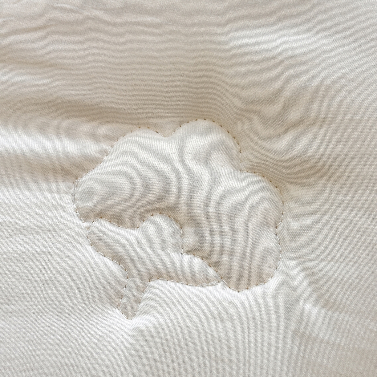 91家纺网 家纺一手货源 找家纺 好尚居 2026新款纯色斜标木棉混合棉花被被子被芯 原棉季-白