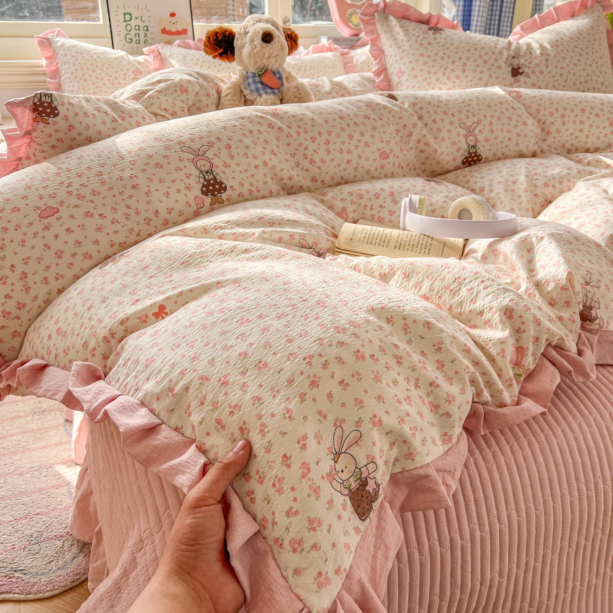 91家纺网 家纺一手货源 找家纺 美梦家纺 2026春夏新款云感皱皱纱床盖四件套 芭比兔