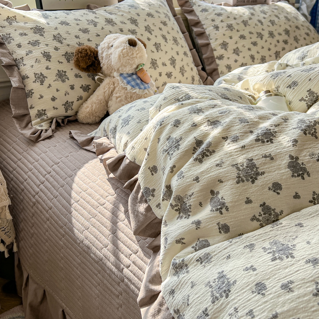 91家纺网 家纺一手货源 找家纺 美梦家纺 2026春夏新款云感皱皱纱床盖四件套 椿庭序