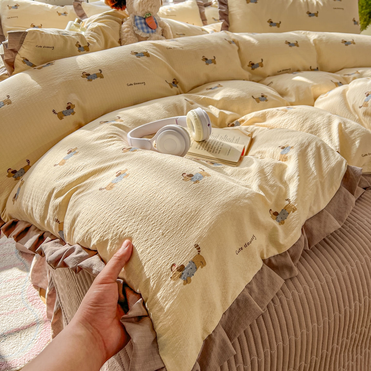 91家纺网 家纺一手货源 找家纺 美梦家纺 2026春夏新款云感皱皱纱床盖四件套 俏皮狗