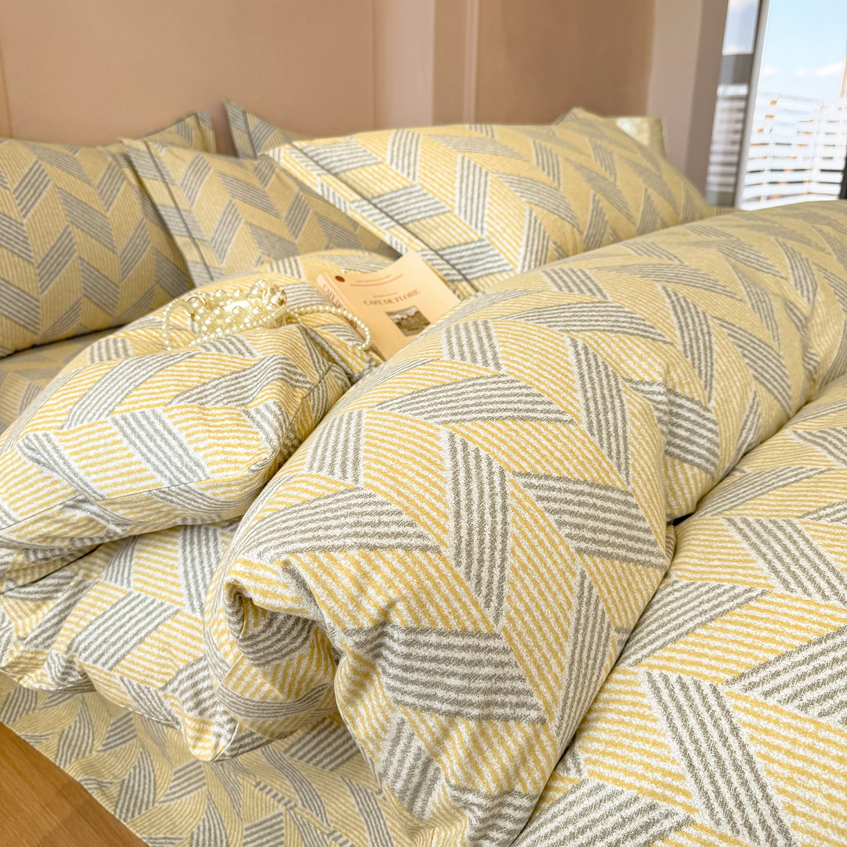 91家纺网 家纺一手货源 找家纺 壹贝家纺 2026新款全棉磨毛四件套系列 施华洛-灰