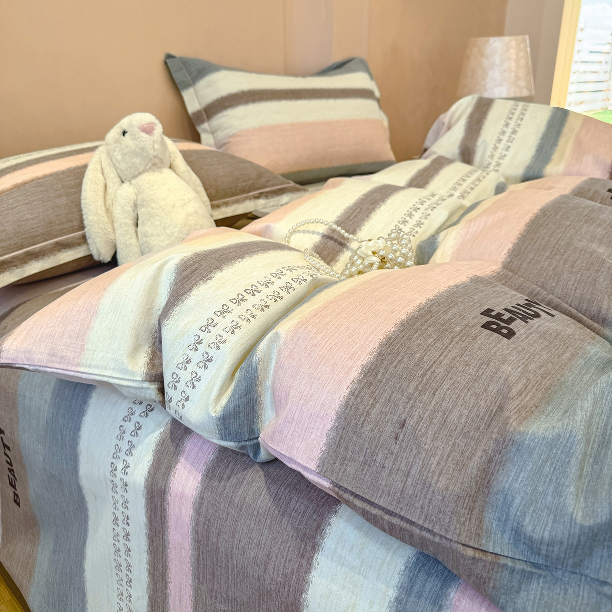 91家纺网 家纺一手货源 找家纺 壹贝家纺 2026新款全棉磨毛四件套系列 信条主义-咖