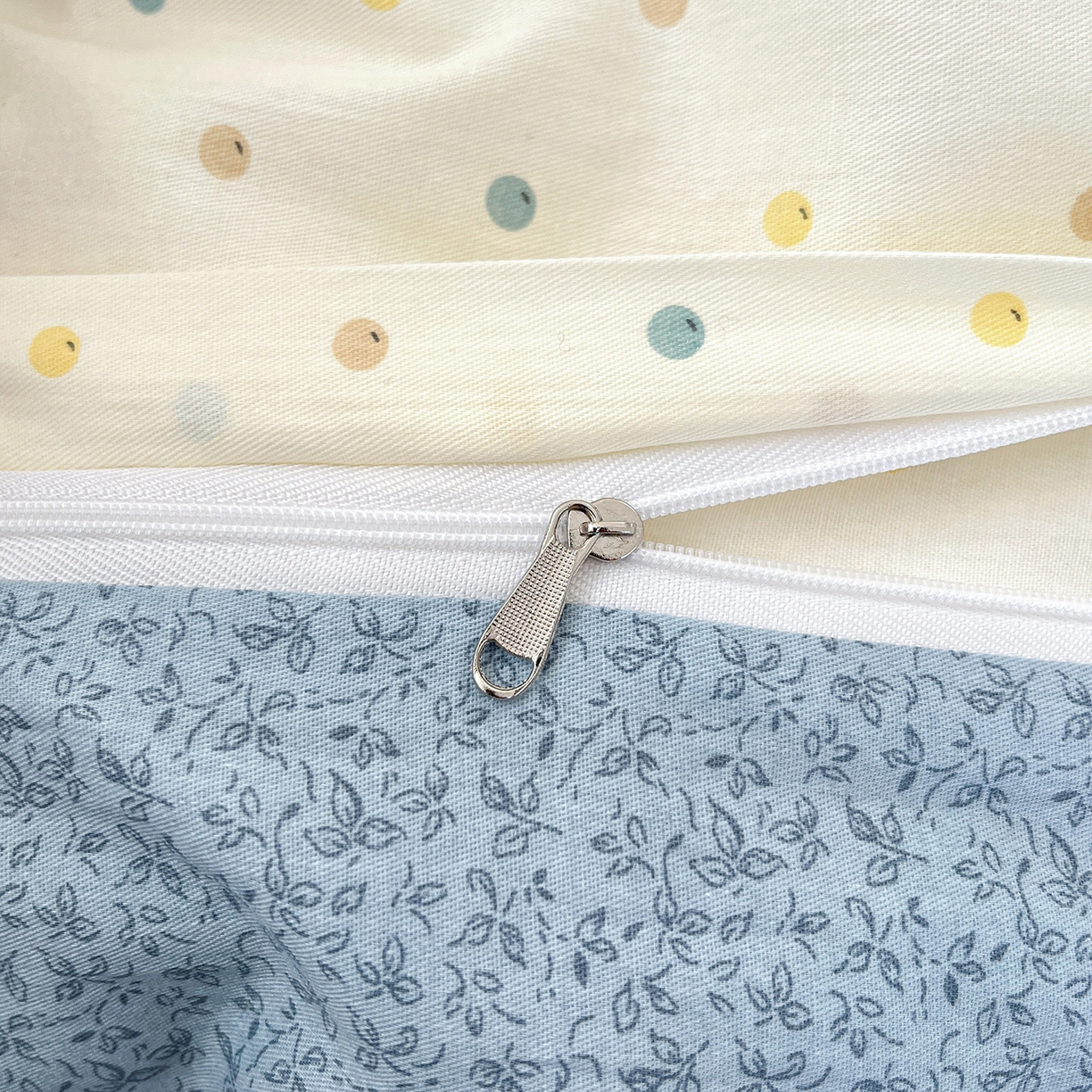 91家纺网 家纺一手货源 找家纺 铭成家纺 2026新款全棉印花小清新四件套（提供买家秀） 青涩草莓