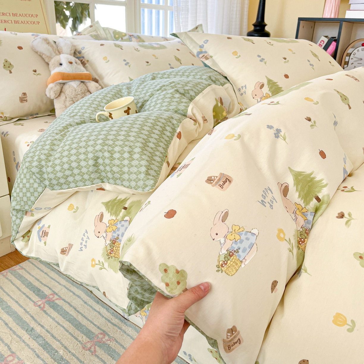 91家纺网 家纺一手货源 找家纺 铭成家纺 2026新款全棉印花小清新四件套（提供买家秀） 兔子探险