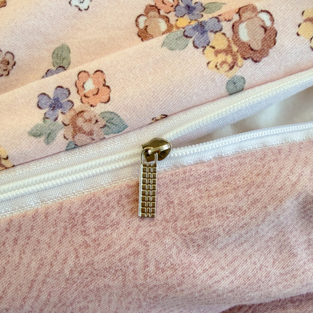 91家纺网 家纺一手货源 找家纺 幸嘉轩 2026新款全棉纯棉加厚百分百磨毛四件套 小狮子