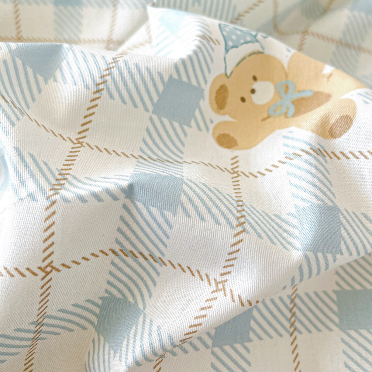 91家纺网 家纺一手货源 找家纺 铭成家纺 2026新款全棉印花小清新单床单（提供买家秀） 卡其小熊