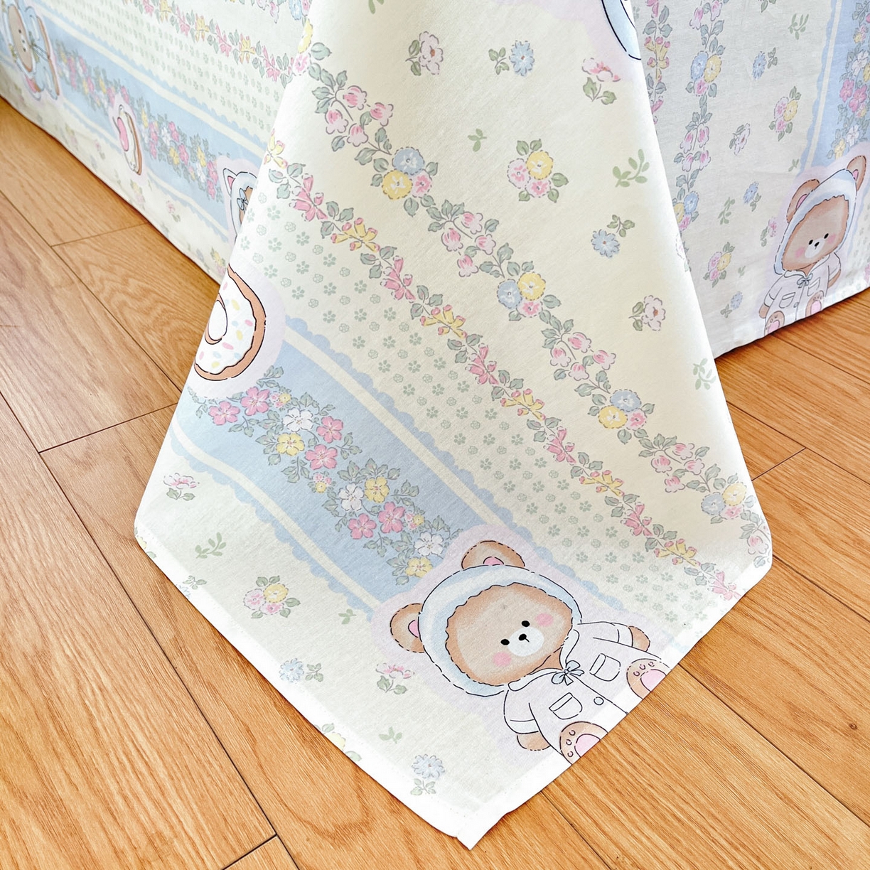 91家纺网 家纺一手货源 找家纺 铭成家纺 2026新款全棉印花小清新单床单（提供买家秀） 甜甜圈小熊