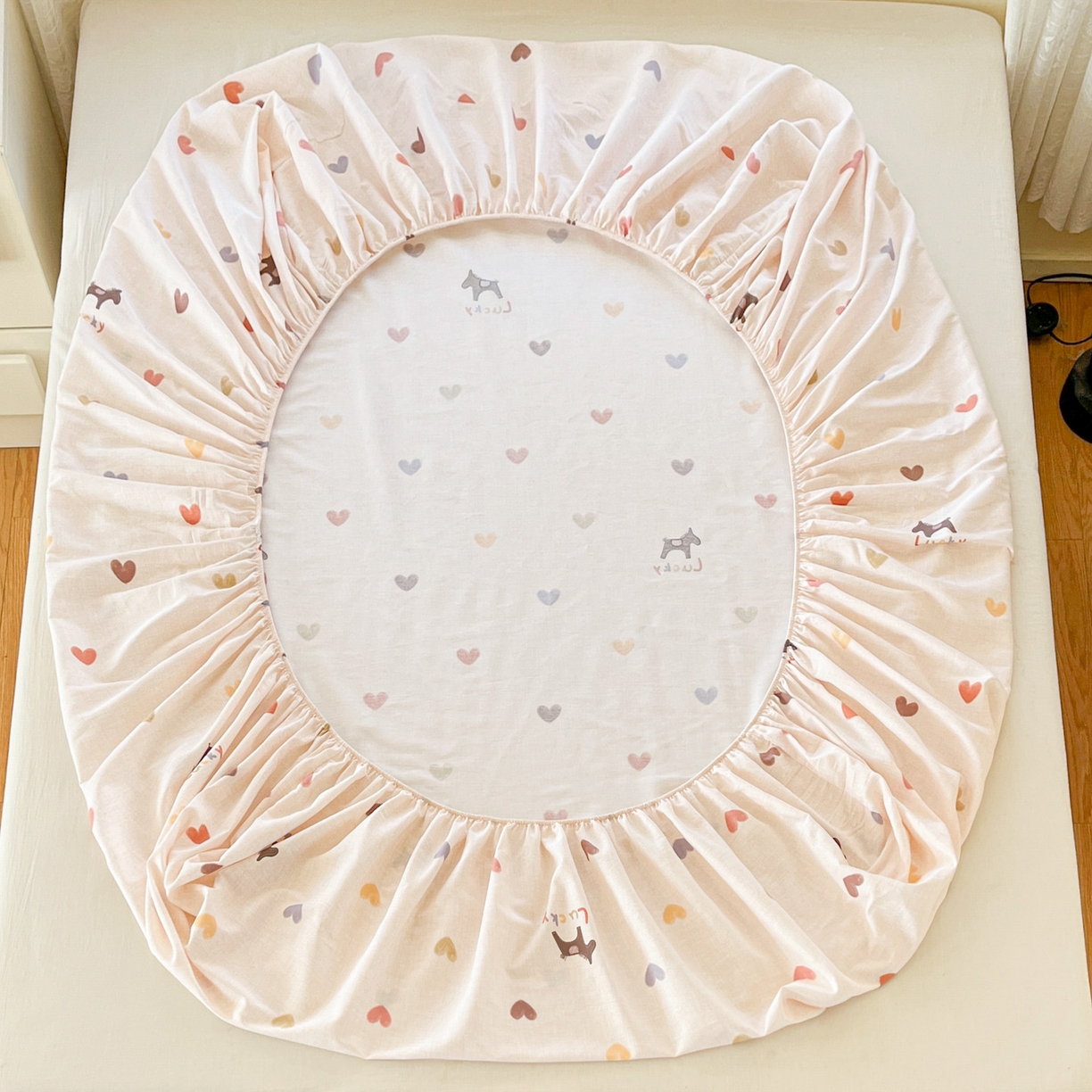 91家纺网 家纺一手货源 找家纺 铭成家纺 2026新款全棉印花小清新单床笠（提供买家秀） 欢乐聚会