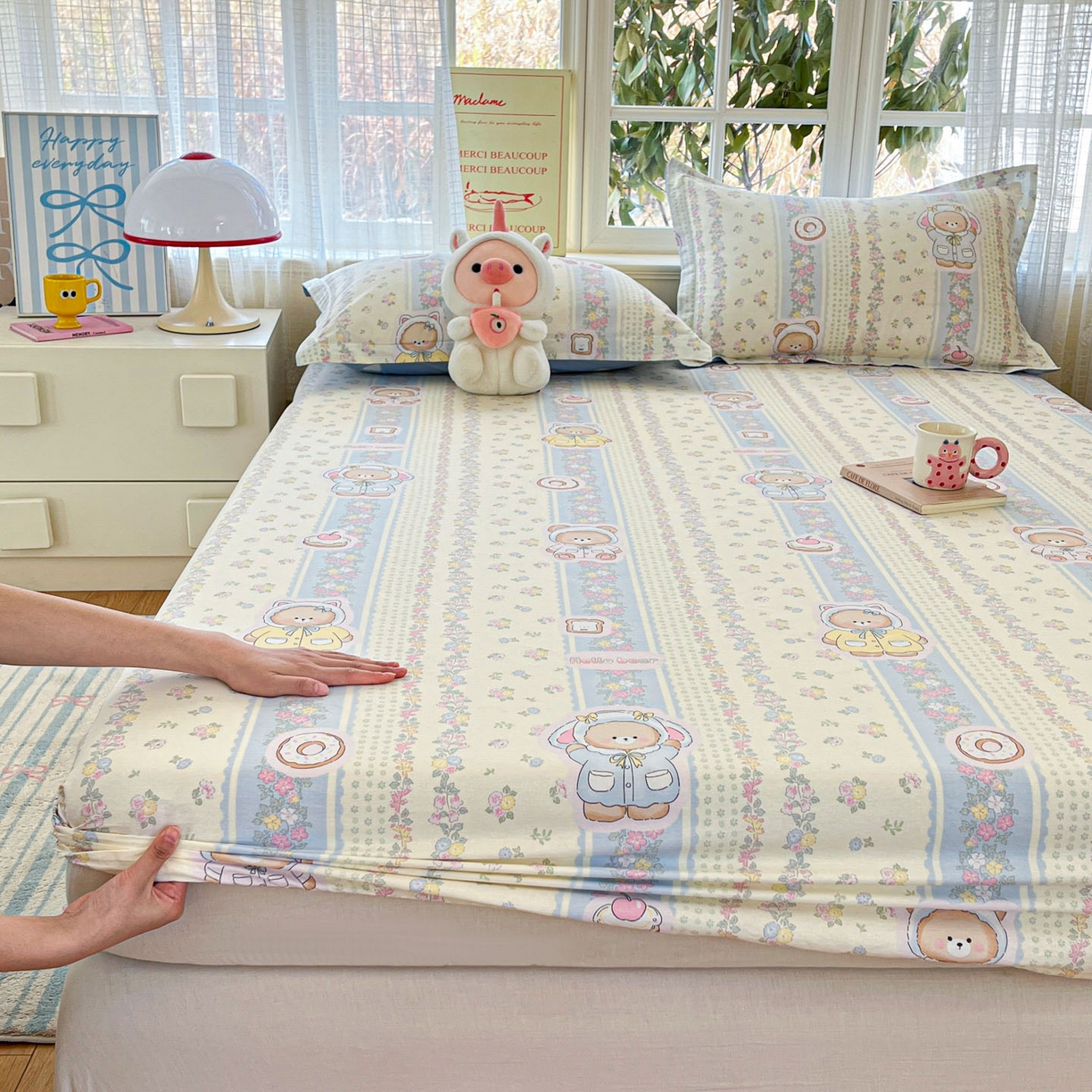 91家纺网 家纺一手货源 找家纺 铭成家纺 2026新款全棉印花小清新单床笠（提供买家秀） 甜甜圈小熊