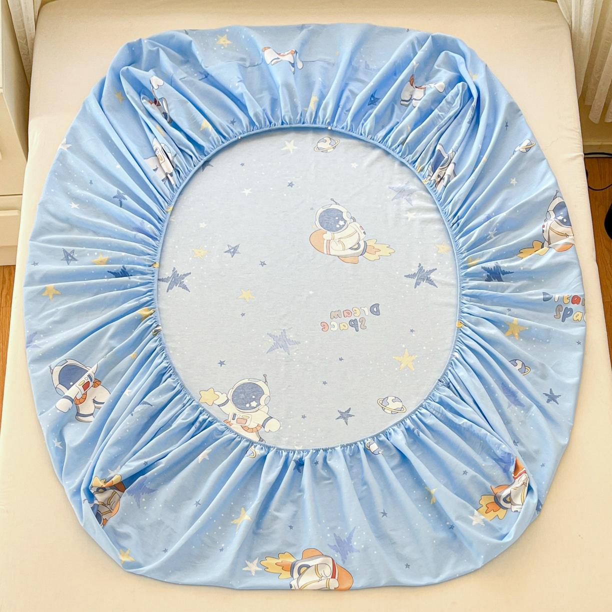 91家纺网 家纺一手货源 找家纺 铭成家纺 2026新款全棉印花小清新单床笠（提供买家秀） 月球摘星