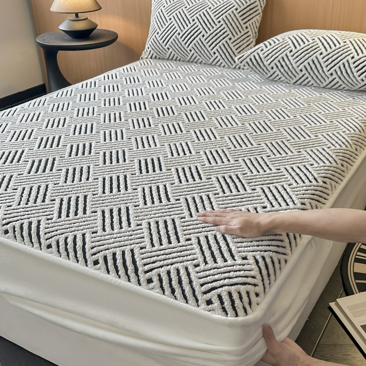 91家纺网 家纺一手货源 找家纺 （总）可恩欣 2026新款舒棉绒提花防水床笠-利奥