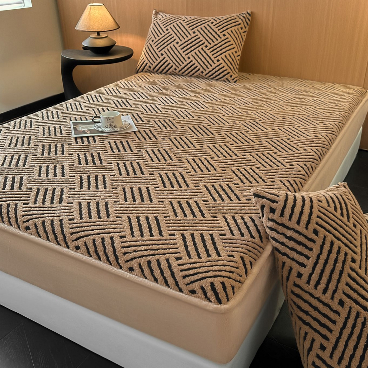 91家纺网 家纺一手货源 找家纺 （总）可恩欣 2026新款舒棉绒提花防水床笠-利奥